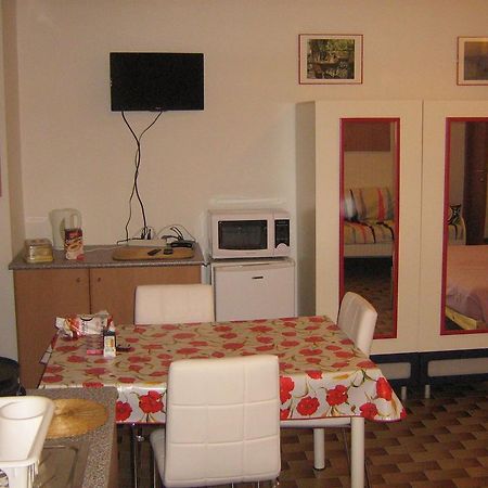 Flat In Milan 3 Lejlighed Værelse billede